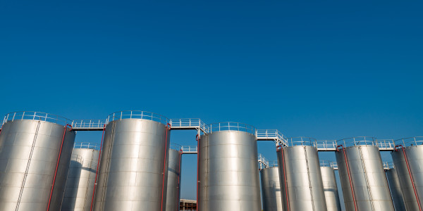 Caldereros · Calderería · Calderas · Tolvas · Cisternas · Depósitos Badalona · Fabricación de Columnas y Autoclaves
