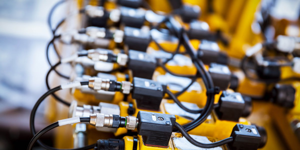 Electricistas Industriales · Instaladores Alta / Baja Tensión en Barcelona · Instalación de tableros eléctricos, transformadores y generadores