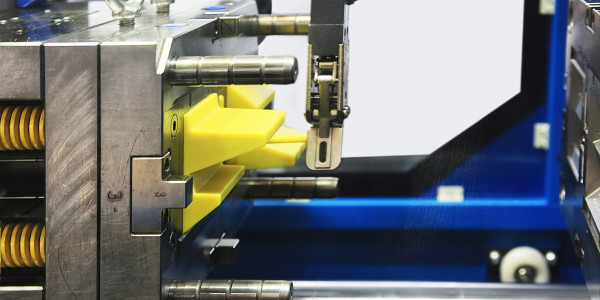 Torneros, Mecanizados, Matriceros, Control Numérico Badalona · Fabricación de moldes para inyección y fundición