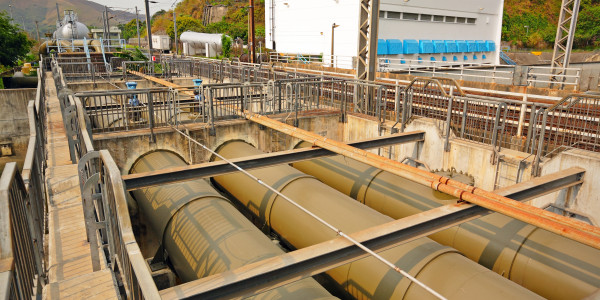 Tuberos · Instalación / Mantenimiento Tuberías Industriales l'Hospitalet de Llobregat · Soldadura y Unión de Tuberías